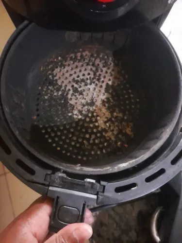 ESTOU VENDENDO POIS USARAM PRODUTO DE LIMPAR FORNO. + FUNCIONA PERFEITAMENTE, TENHO VIDEO