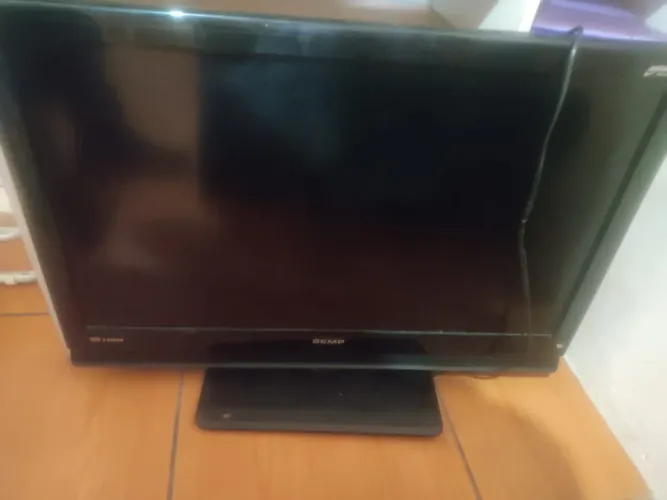 Tv pra peças liga e desliga