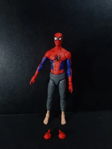 Peter B Paker (Aranhaverso) - Marvel Legends
