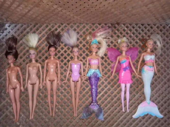 Lote com 7 Bonecas Barbie Originais Usadas - Higienizadas - Sereias, Fada e Barbies
