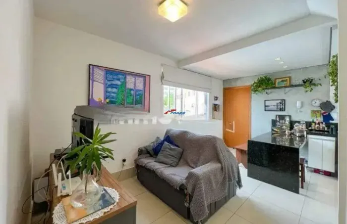 Apartamento 120m² com 3 dormitórios, 2 vagas, frente  Prado, BH