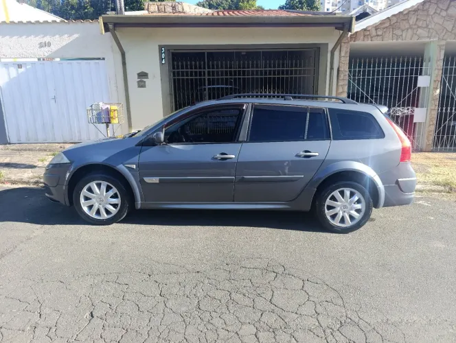 Renault Megane Grand Tour Dynam. Hi-flex 1.6 16V 2013