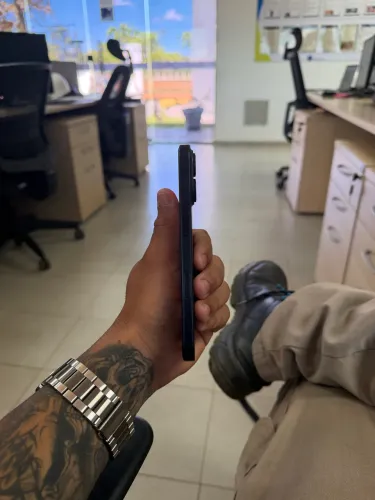 IPHONE 16 SEMI NOVO