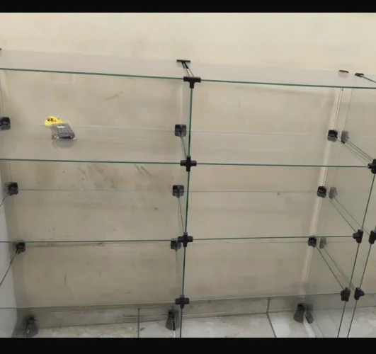 Balcão vitrine de vidro