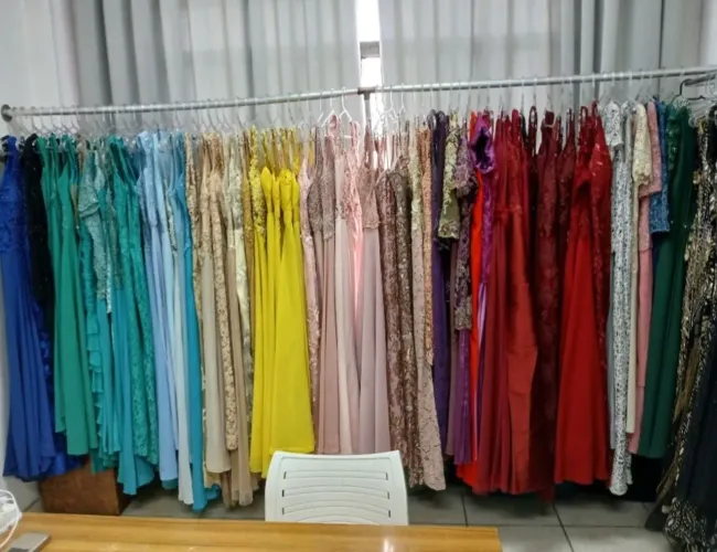 BAZAR VESTIDOS MADRINHAS E FORMANDAS 