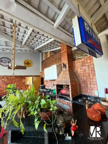 CASA RESIDENCIAL em Balneário Camboriú - Santa Catarina, Barra