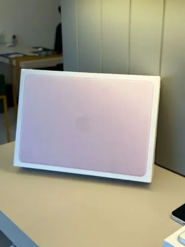 Mac Neo A18 Pro 13" 2026 256/8GB  Rosa Lançamento Garantia Apple 1 Ano Loja Fisica 