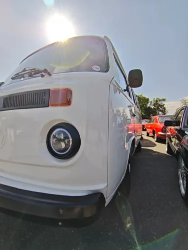 Volkswagen Kombi Standard/ Luxo/ Serie Prata 1976