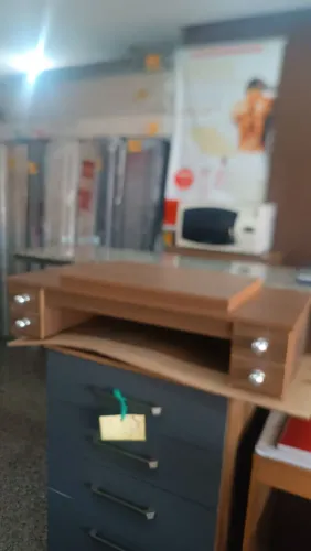Móvel para máquina de costura