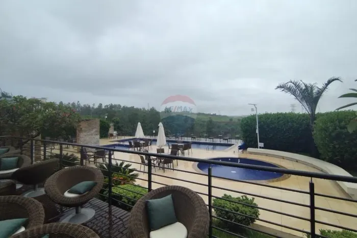 Casa à Venda em Condomínio Vespasiano