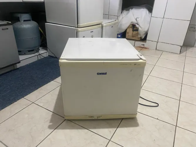 Frigobar 110V