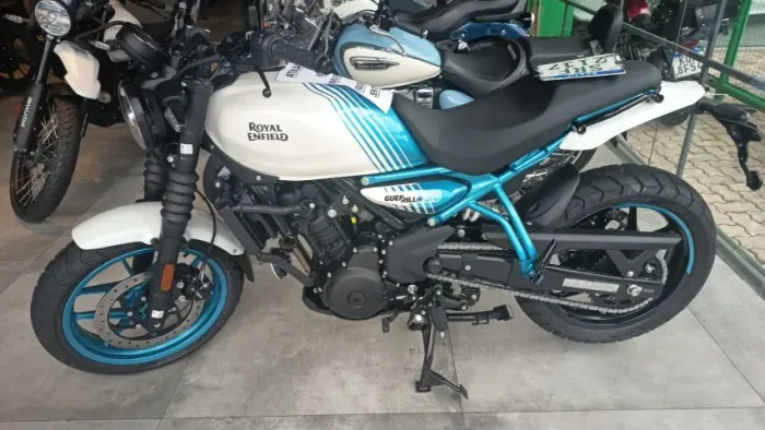 Guerrila 450cc 26/26 Brava blue