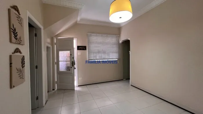 Casa para alugar 2 quartos de frente térreo Campo Grande Santos SP