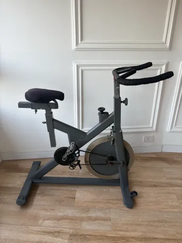 Bicicleta ergométrica spinning profissional