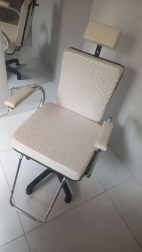 Cadeira de salão nova  zp ? *48 