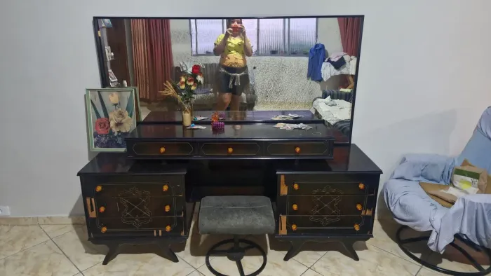 Cômoda e cama de 1975