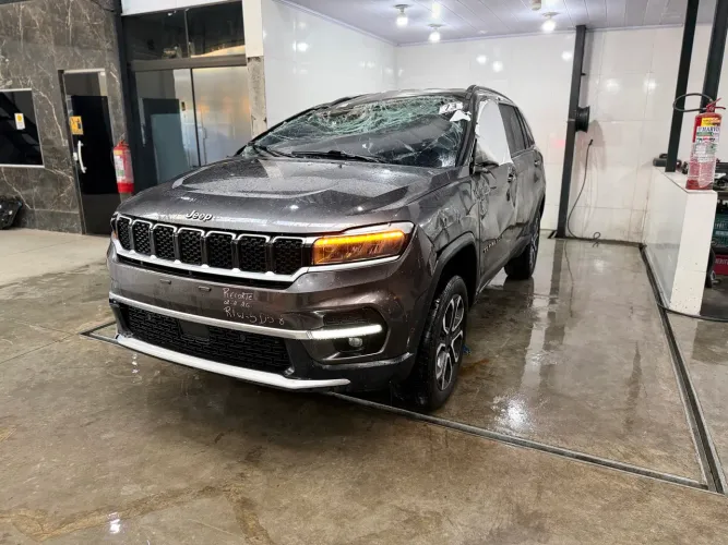 SUCATA JEEP COMMANDER LIMITED T270 PEÇAS E ACESSÓRIOS