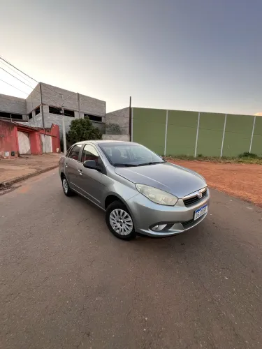 Fiat Grand Siena Attrac. 1.4 EVO F.flex 8V 2013