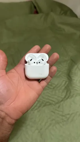 AirPods 4 com anc