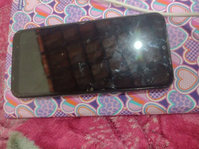 Vendo celulares quebrados ou com algum defeito 