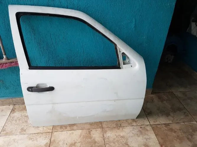 Porta da vw saveiro g3 ou g4 lado direito original