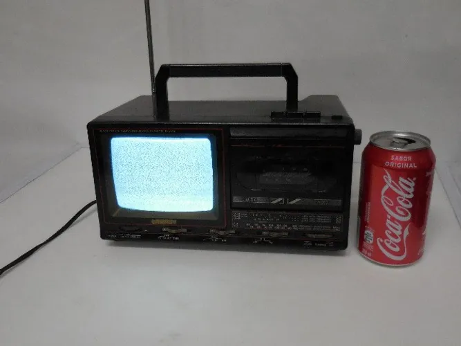 tv toca radio am fm portatil