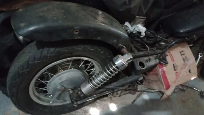 Vendo o chassis suzuki intruder vs 800