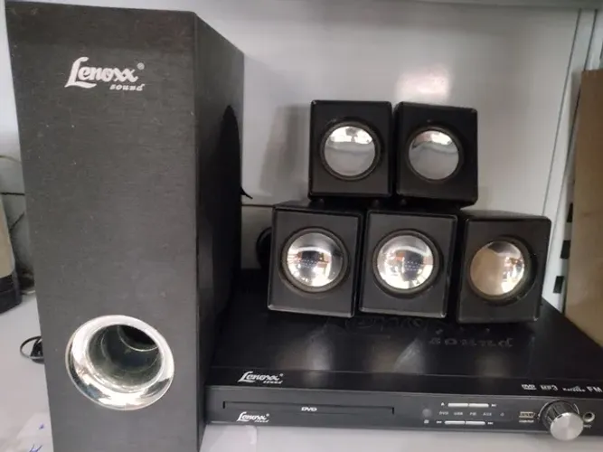 Karaoke, MP3, rádio, DVD, USB