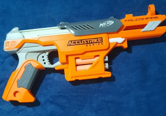 Nerf Accustrike Falconfire - Pistola de Brinquedo