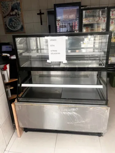 Vitrine expositora refrigerada Telux