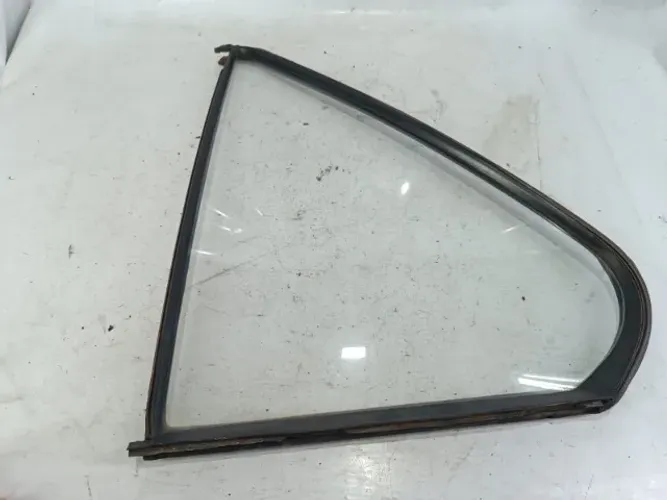 Vidro fixo porta traseira esquerda GM Monza 84-90