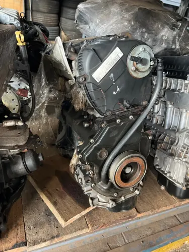 Motor parcial Audi A4 2011