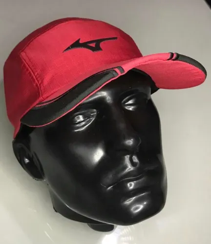 Boné mizuno novo