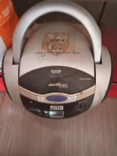 Vendo aparelho de rádio da brilhante