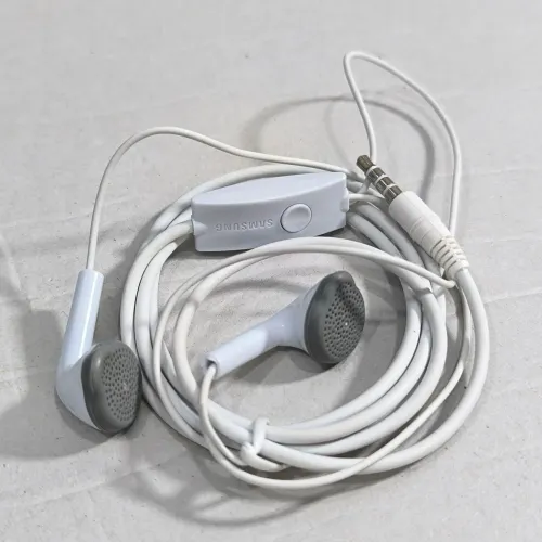 Fone de ouvido Samsung P2