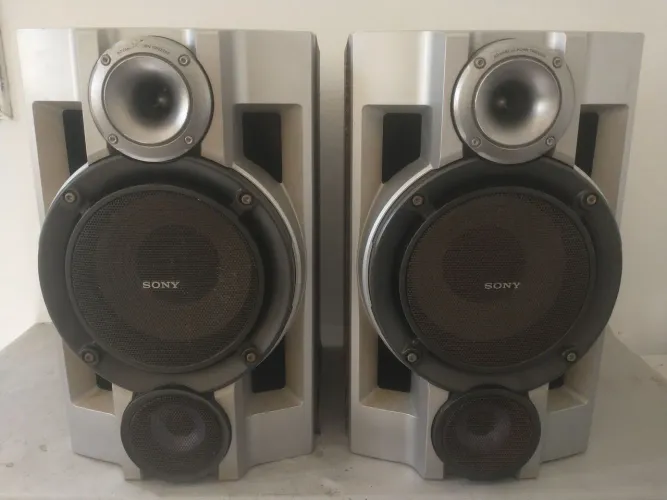 Caixas de som Sony Gn 660 (envio)