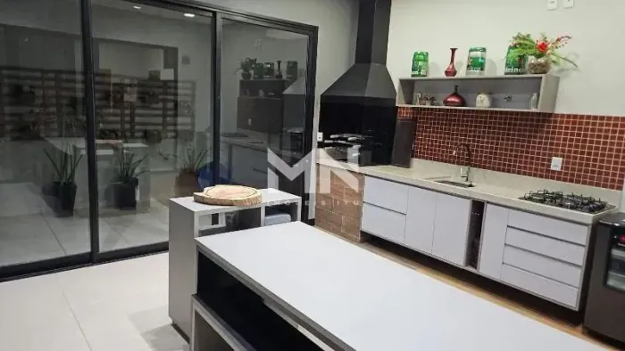 Casa à venda no Condomínio Lagos D'Icaraí em Salto/SP.