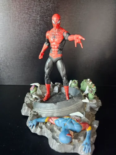 Marvel Select Superior Spiderman 