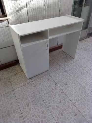 Mesa para manicure