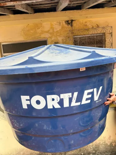 Vendo caixa d?água 1000 litros FORTLEV