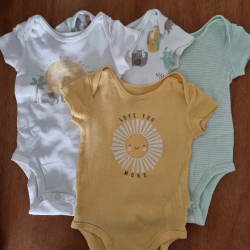 Kit body 4 peças  da carters - tamanho 3 meses