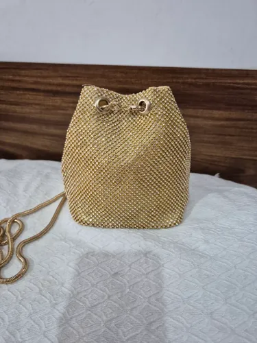 Bolsa Festa Saco Dourada LUXO - Strass e Corrente - NOVA!