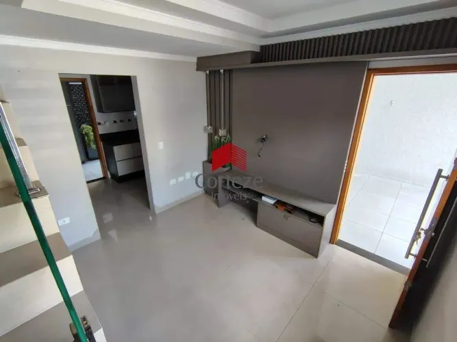 Sobrado com 84,09m² 3 quartos, à venda, no bairro Parque da Fonte em São José dos Pinhais