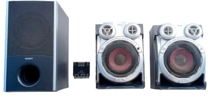 Amplificador (mini) mais caixas e subwoofer 200 wats bluetooth entrada auxiliar e fonte