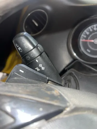Comando de seta Fiat bravo 2013