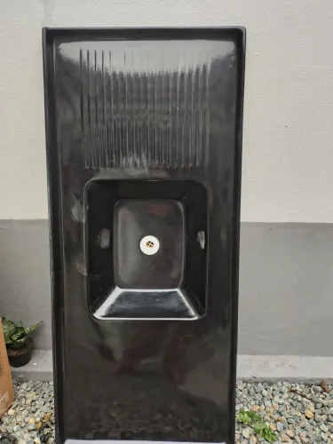 Cuba de marmorite preta 