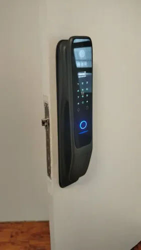 Fechadura Digital Inteligente - Segurança e Praticidade!
