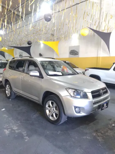 Toyota RAV4 2.4 4X2 16V 170cv Aut. 2011