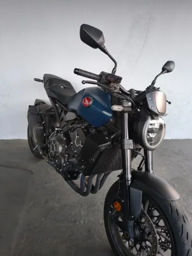 HONDA CB1000R BLACK EDITION