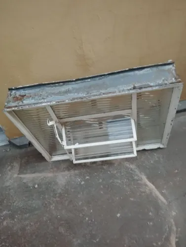 Vendo Vitrô de Banheiro